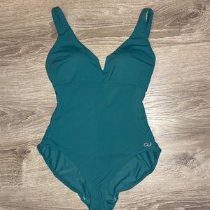 CALIA Women’s V-Notch One Piece Size 4 NWT